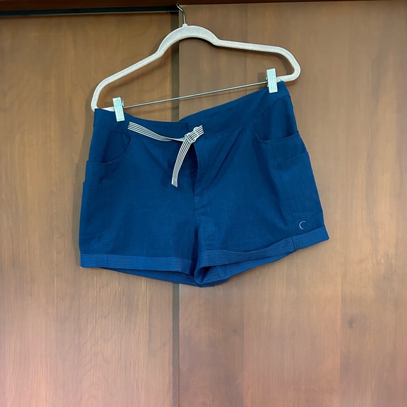 Zyia Active navy shorts - Picture 5 of 6